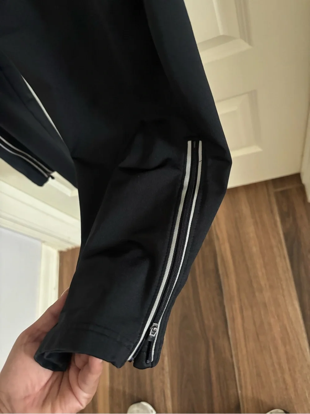 Brooks Men's Black Jogger Sweatpants with Reflective Trim